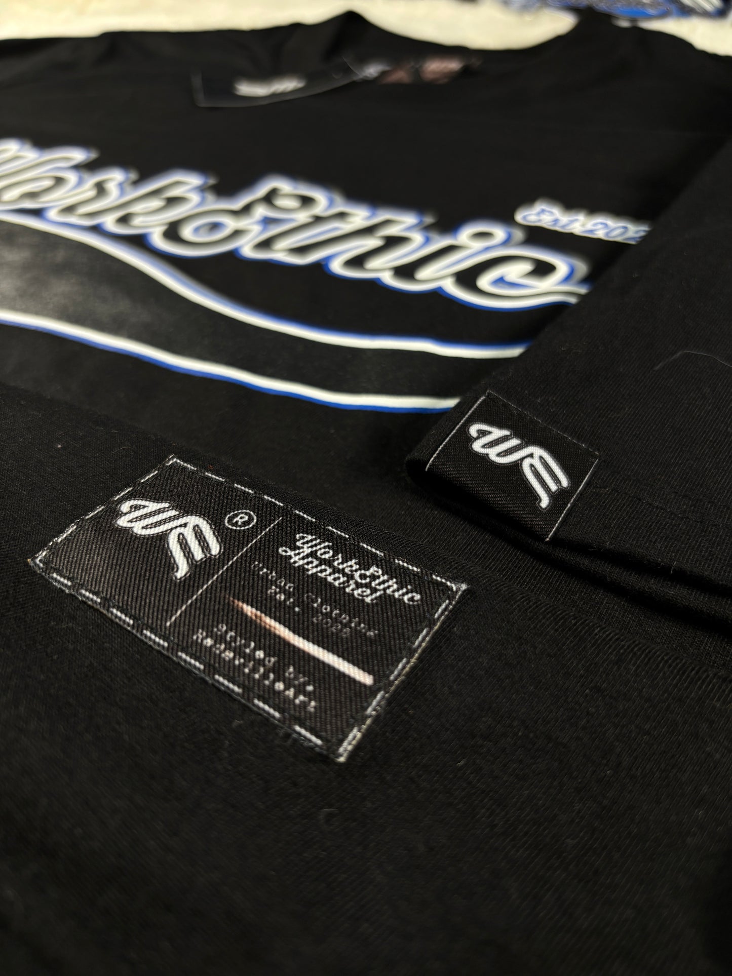 Signature Flow Black