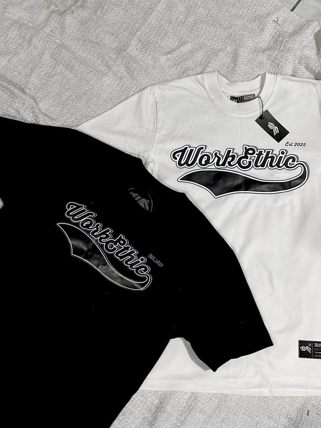 #hoodie #streetwears #clothingapparel #StreetStyle
#DailyFit
#OutfitInspo
#StyleGoals